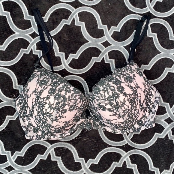 Victoria’s Secret Very Sexy Push-up Bra